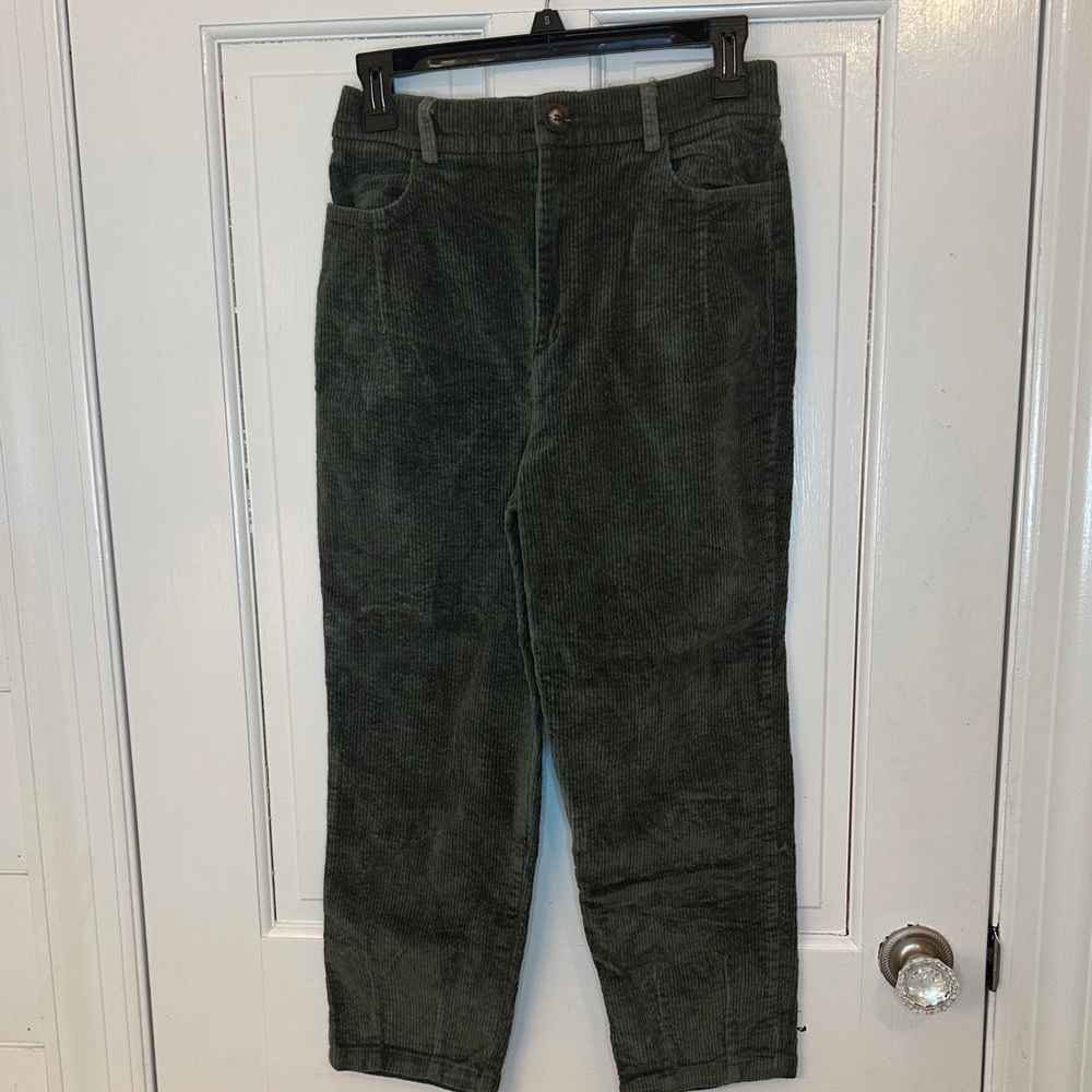 Princess Polly Green/Gray‎ Cropped Corduroy Pants size 4
